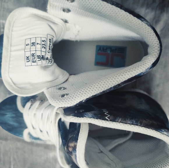 SOLD🔥Jeffrey Campbell Platform Wolf Sneaker Trainers - Picture 2 of 5